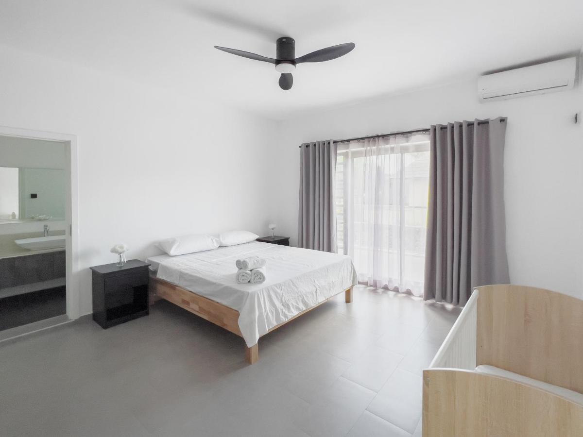 Spacious 4 Bedrooms Villa With Infinity Pool غراند بايَ المظهر الخارجي الصورة