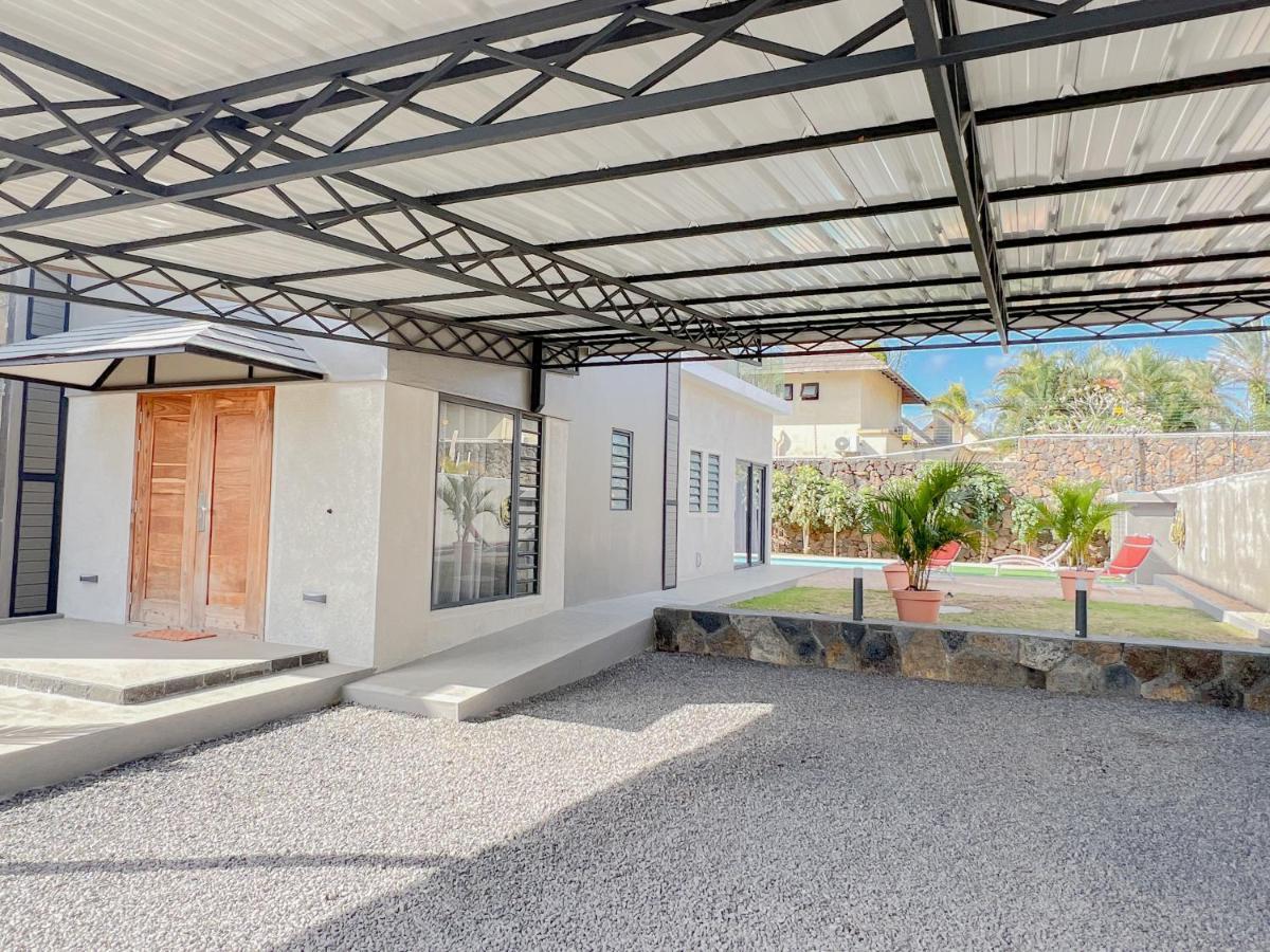 Spacious 4 Bedrooms Villa With Infinity Pool غراند بايَ المظهر الخارجي الصورة